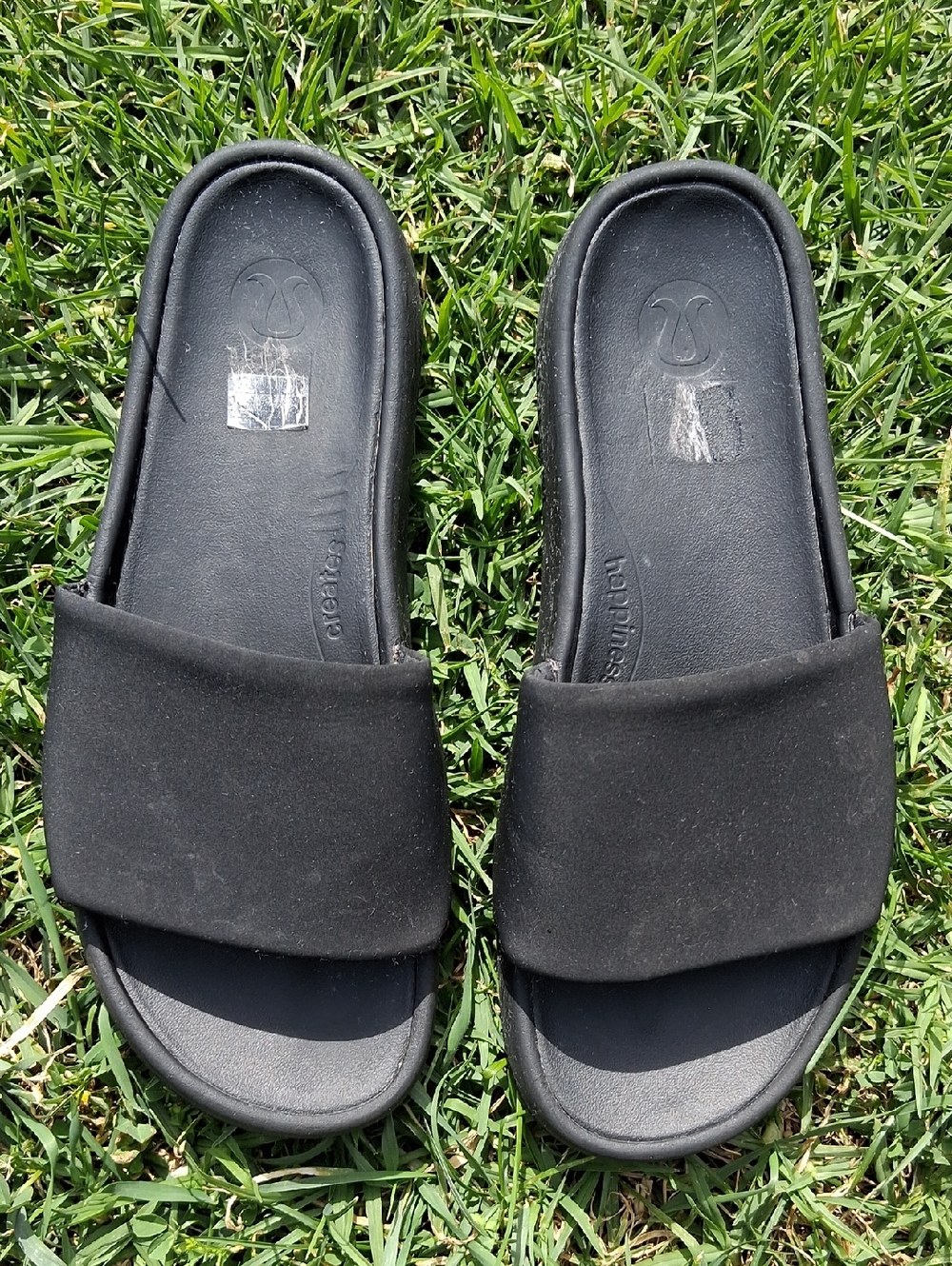 Lululemon Black Slide Sandals - Unbranded